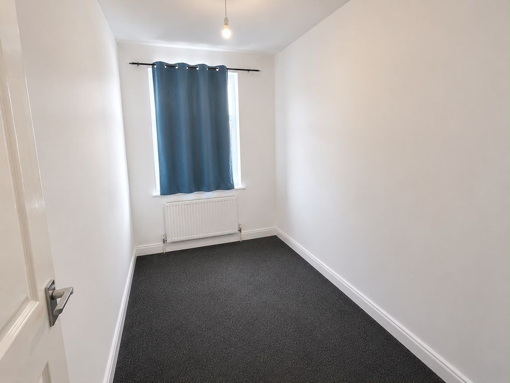 Property photo 3 of 10 6F9Ea3c1-7980-4454-9d7A-A1773c6B6c7c