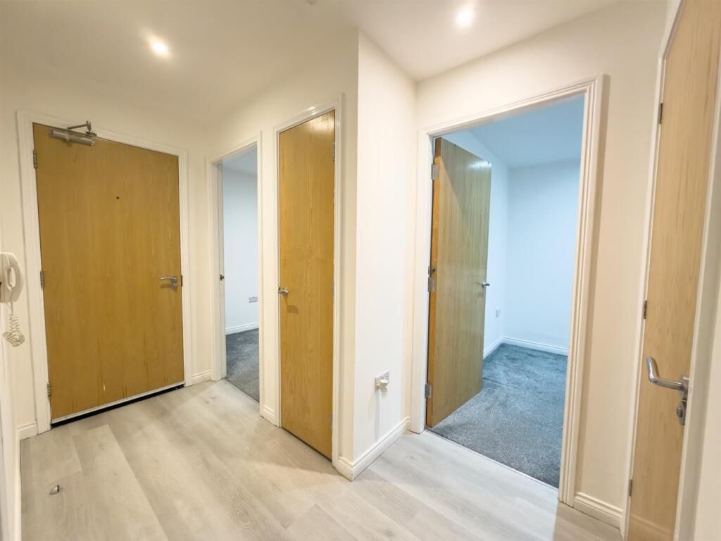 Property photo 2 of 5 Gallery