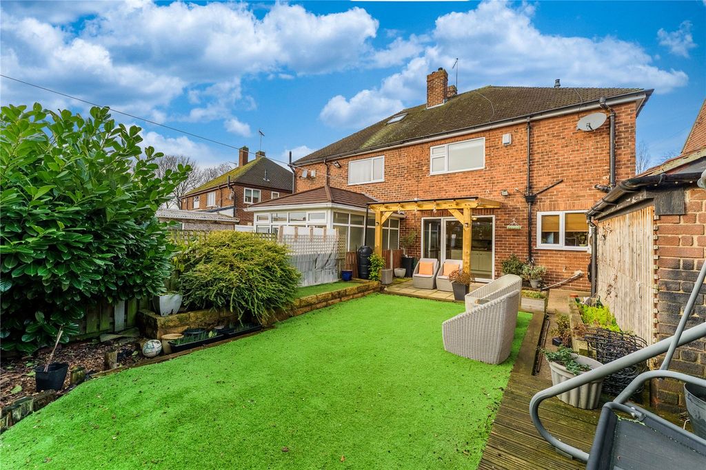 Property photo 2 of 29 Picture No. 02