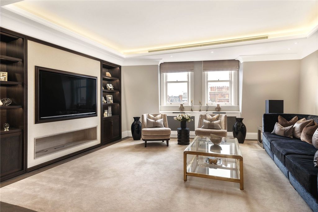 Property photo 2 of 12 Reception Room