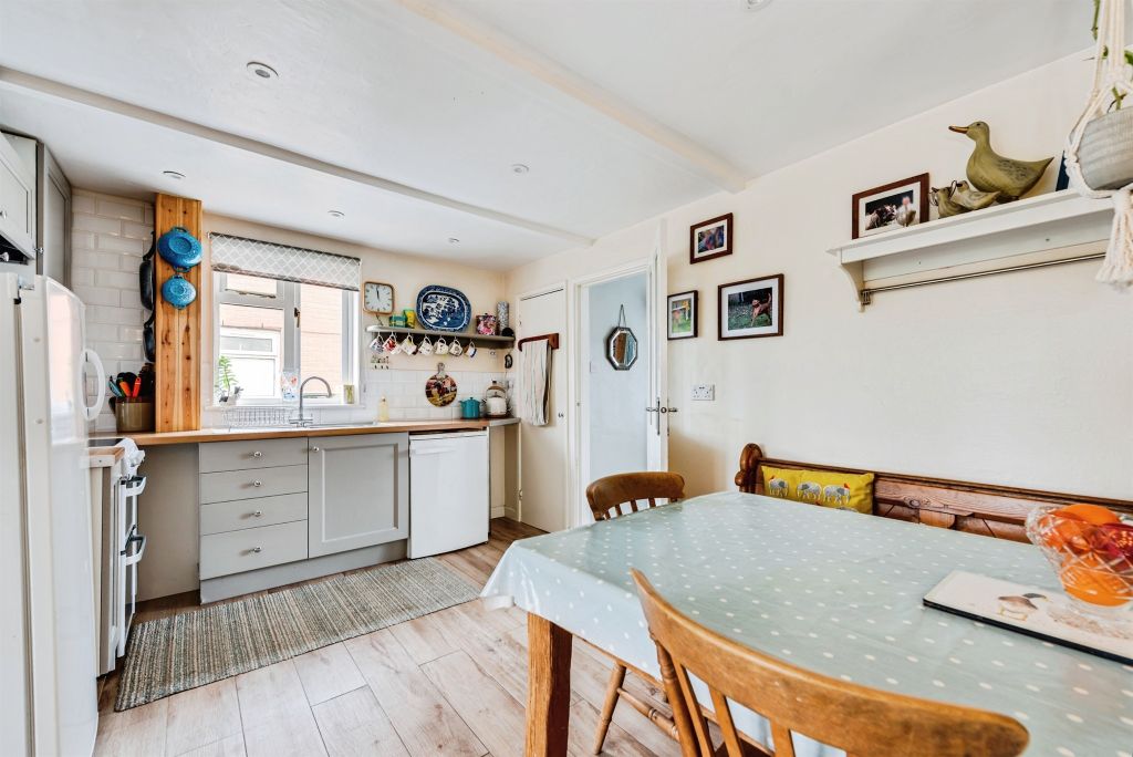 Property photo 2 of 24