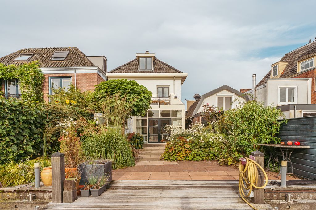 Property photo 3 of 56