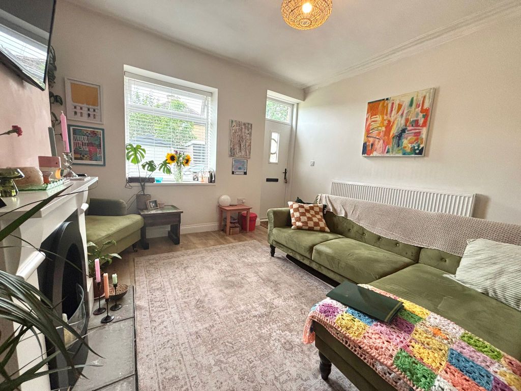 Property photo 2 of 19 Living Room