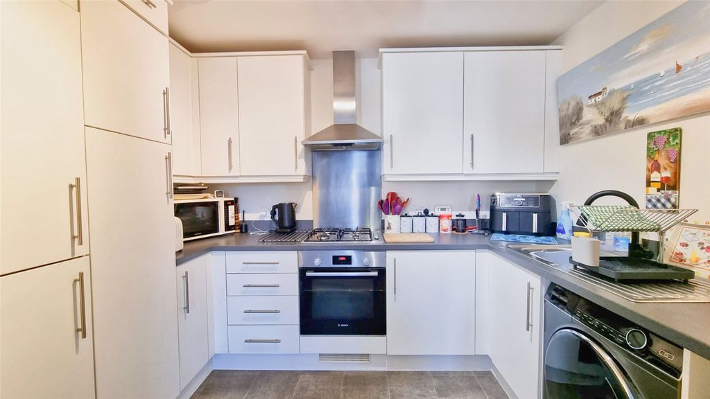 Property photo 3 of 11 Picture No. 08