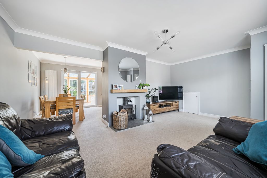Property photo 2 of 23 13179998687135Ea6c769