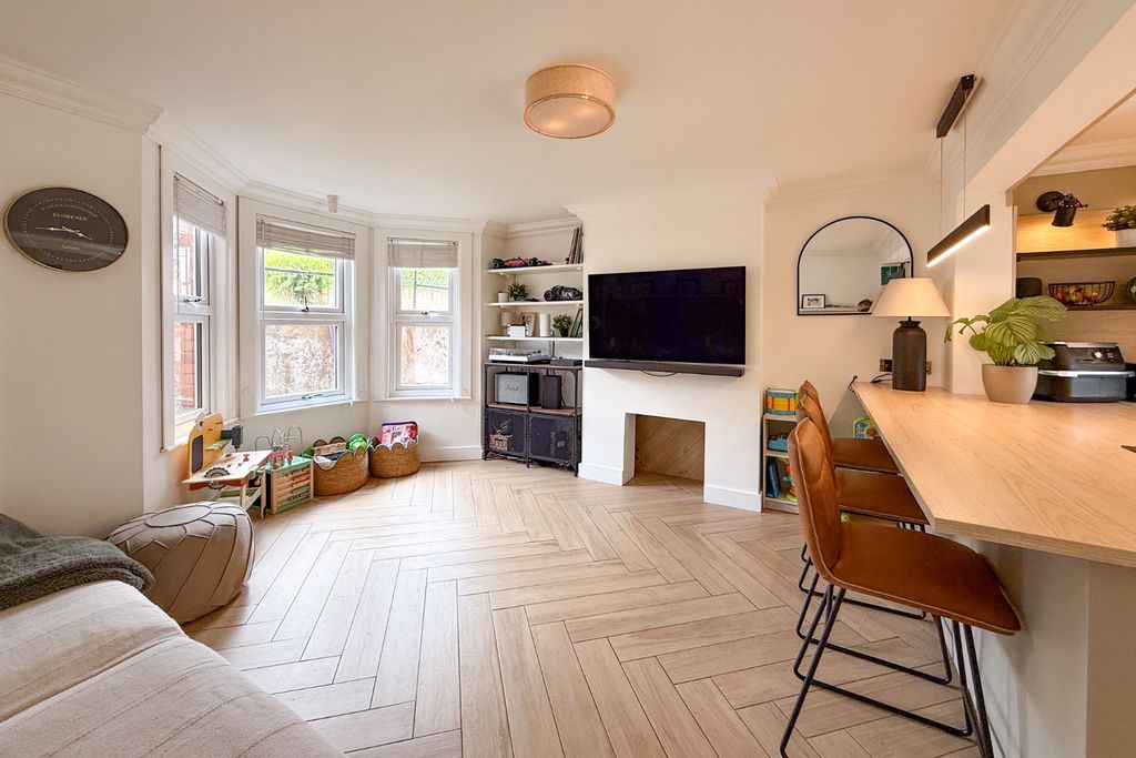 Property photo 3 of 16 4356449
