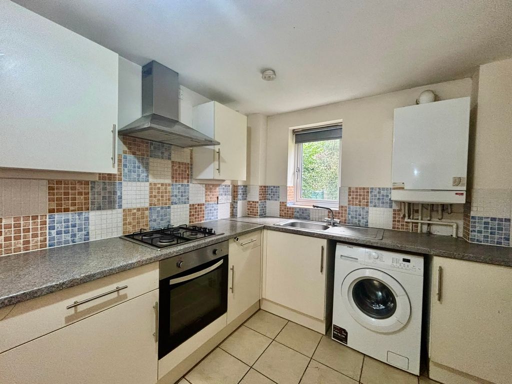 Property photo 3 of 9
