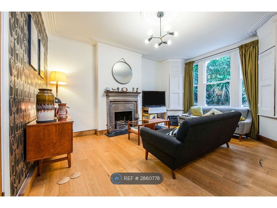 Property photo 2 of 11 Open Fire