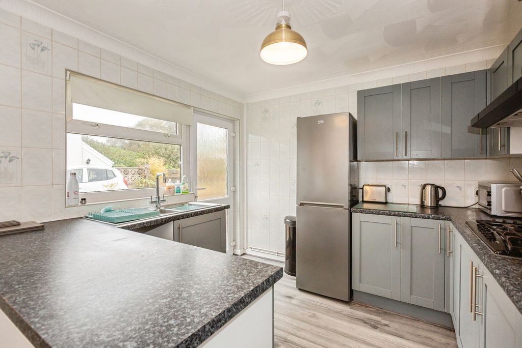 Property photo 2 of 27 Photo