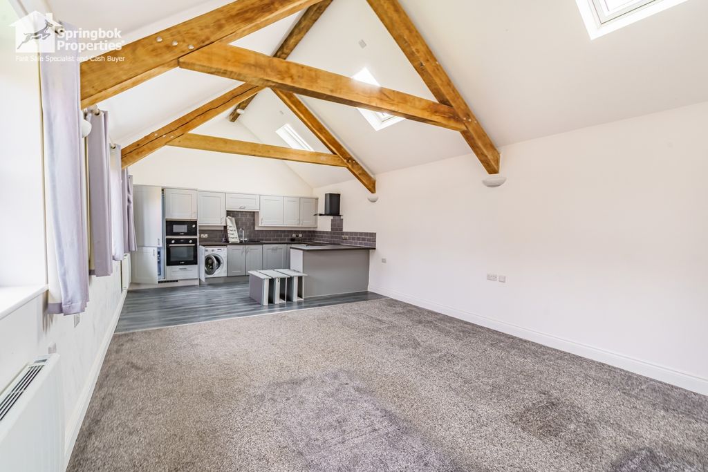 Property photo 2 of 12 Image 2