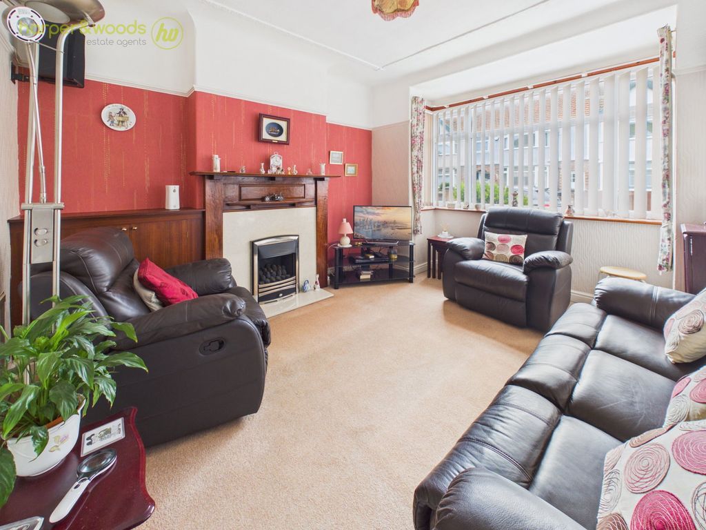 Property photo 3 of 41
