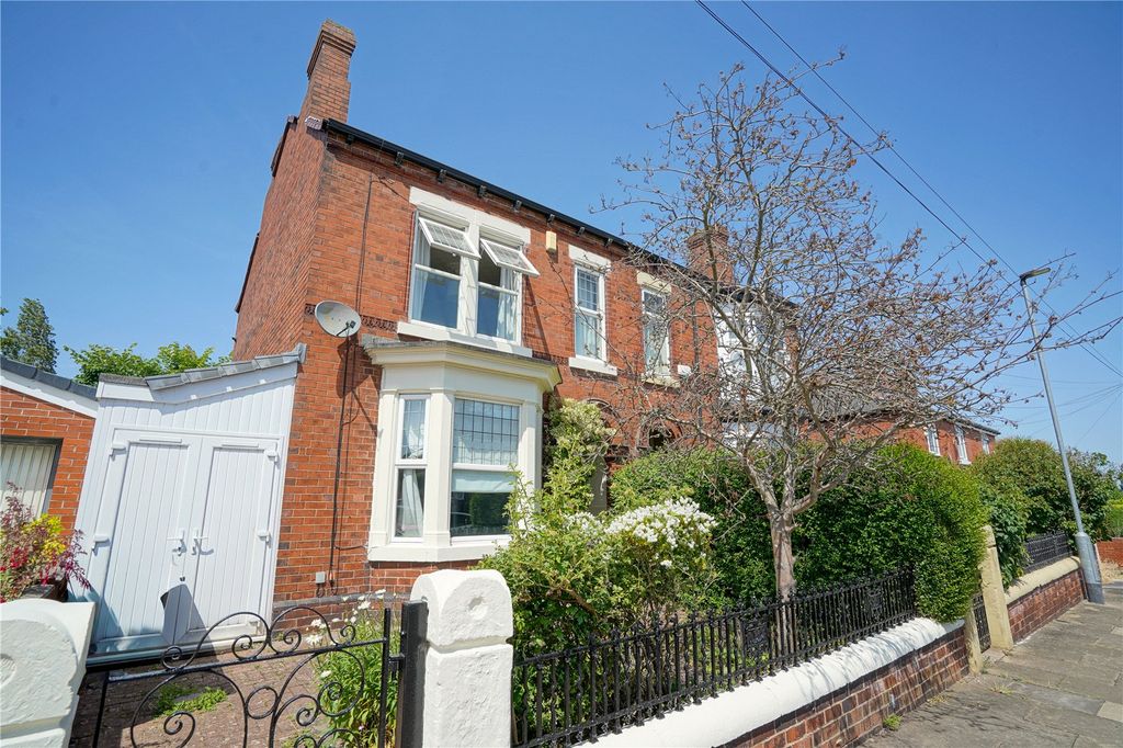 Property photo 1 of 13 Picture No. 14