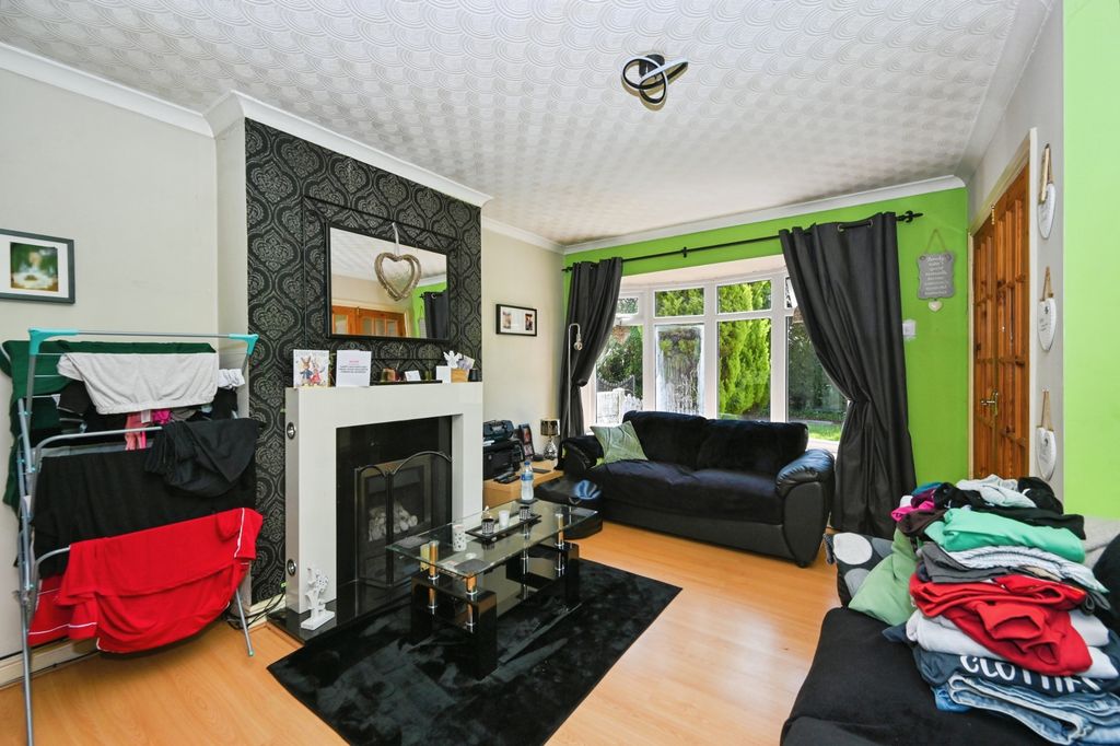 Property photo 3 of 15