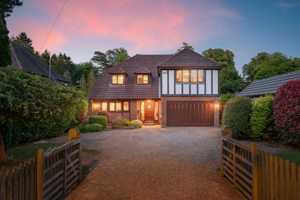 Property photo 2 of 36