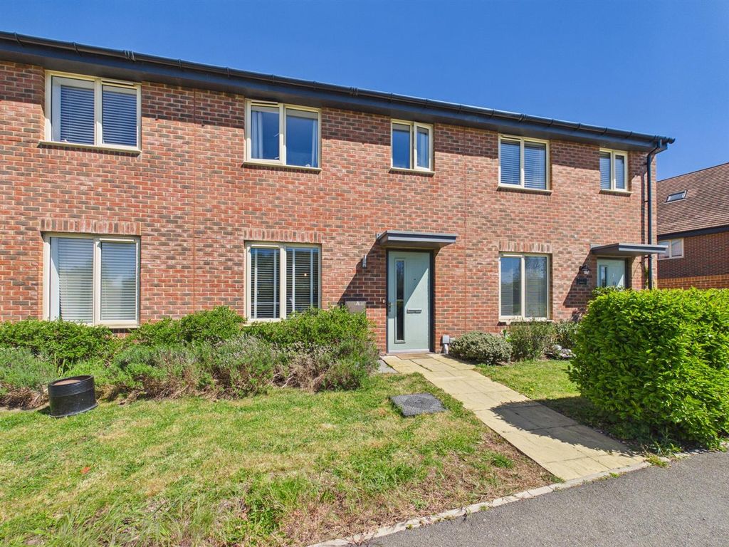 Property photo 1 of 9 Cam02435G0-Pr0243-Still009.Jpg