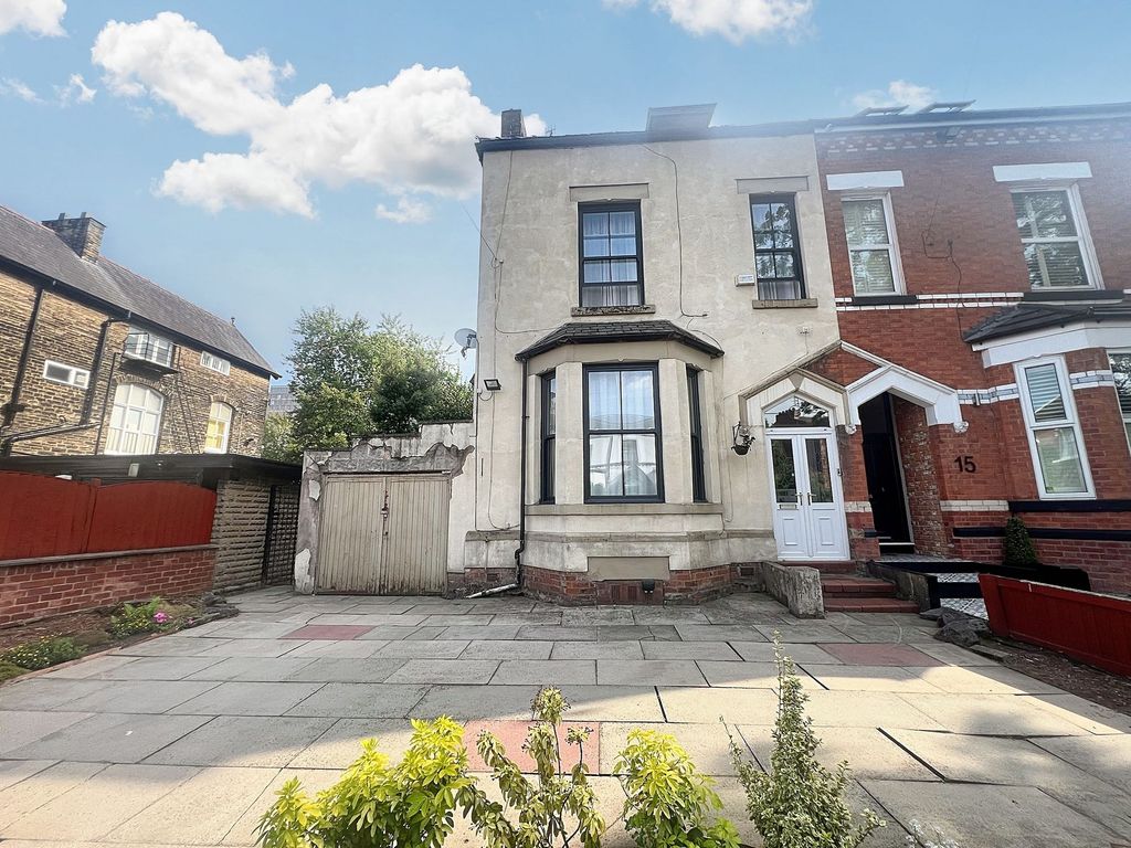 Property photo 1 of 35