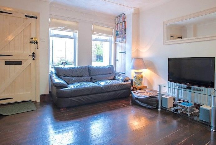 Property photo 2 of 9