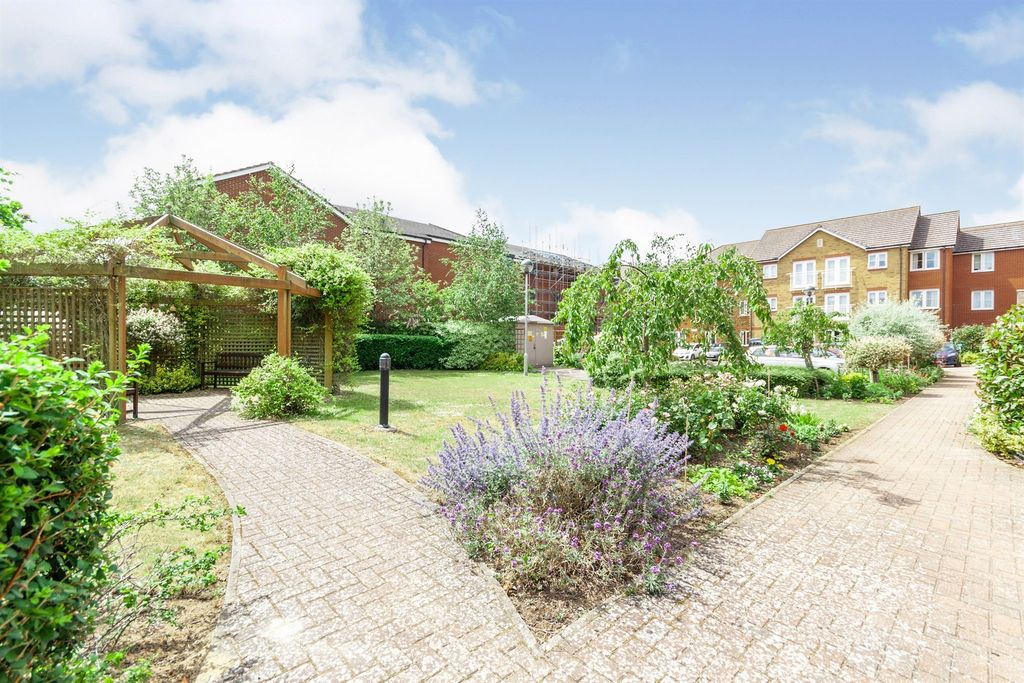 Property photo 1 of 13