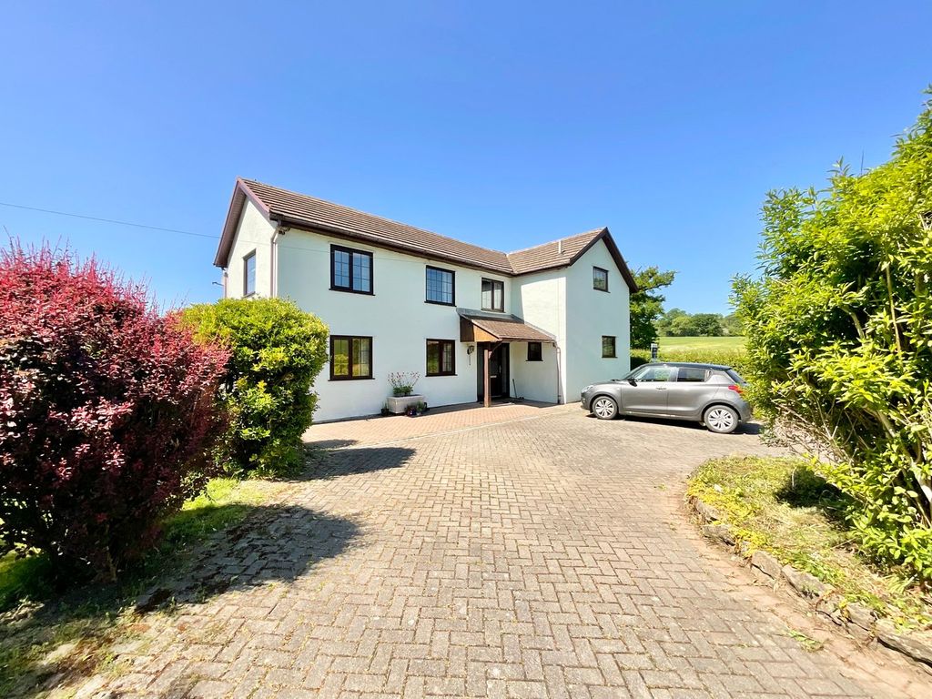 Property photo 1 of 26