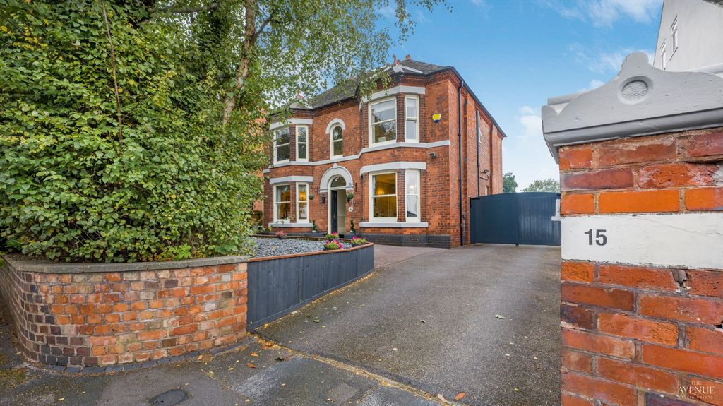 Property photo 2 of 45 3538815