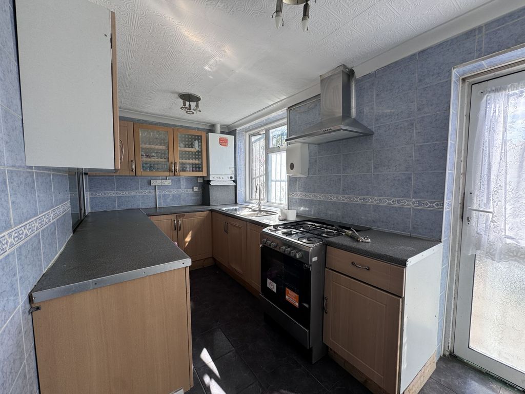 Property photo 2 of 10 Photo 10