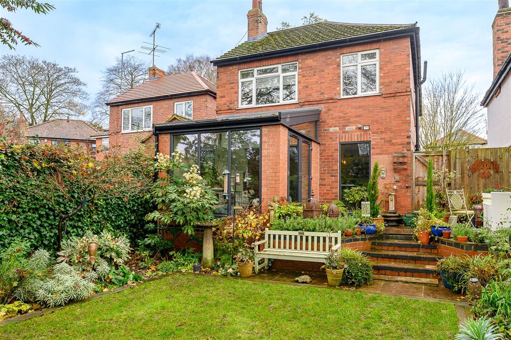 Property photo 3 of 22 External