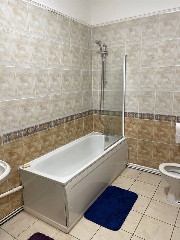 Property photo 2 of 5 Picture No. 01