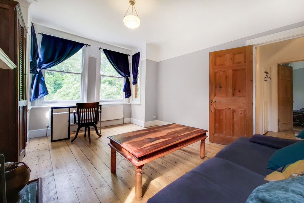 Property photo 3 of 9