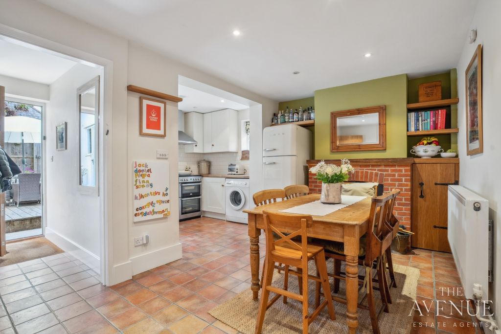 Property photo 3 of 13 4191877