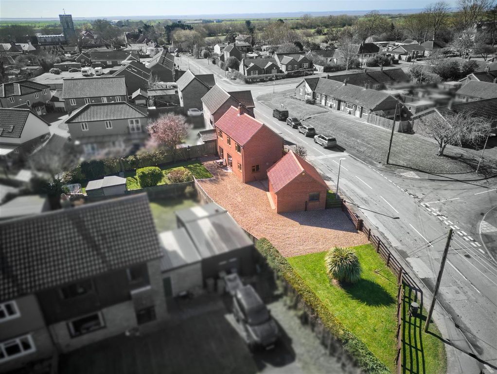 Property photo 2 of 30