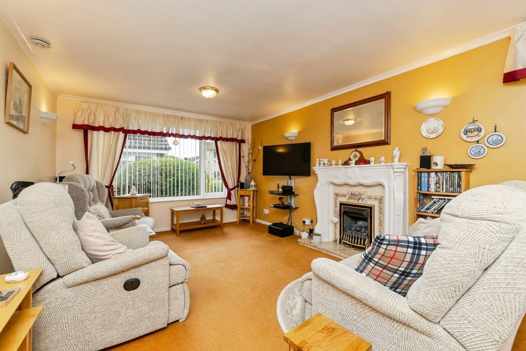 Property photo 2 of 20 Pbox-Img.Jpg
