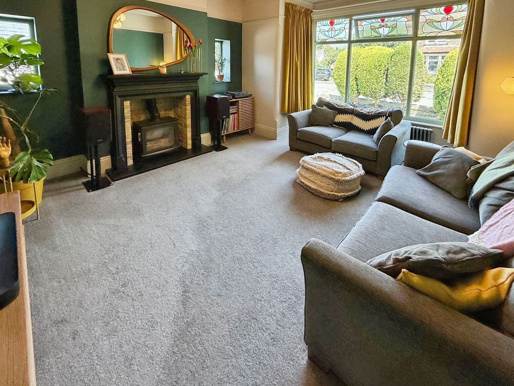Property photo 3 of 34