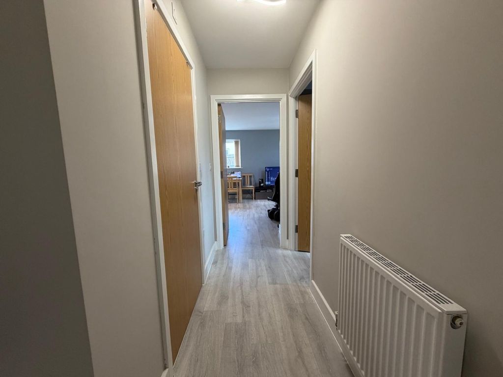 Property photo 3 of 10 5676642