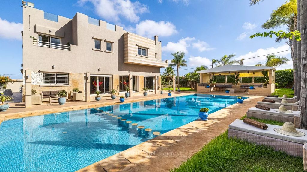 Property photo 1 of 27