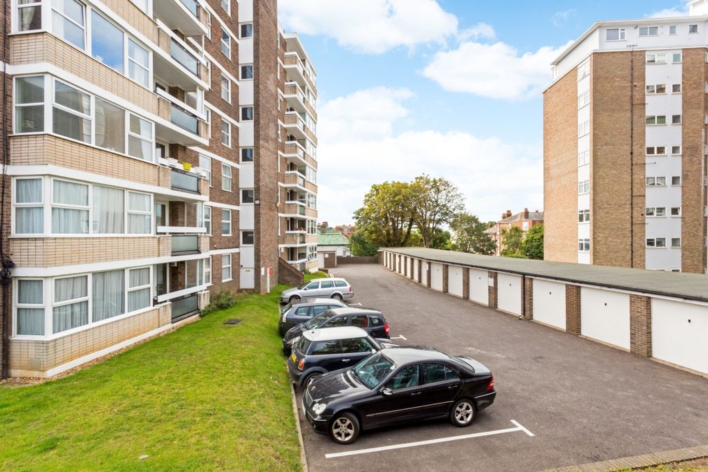 Property photo 2 of 2