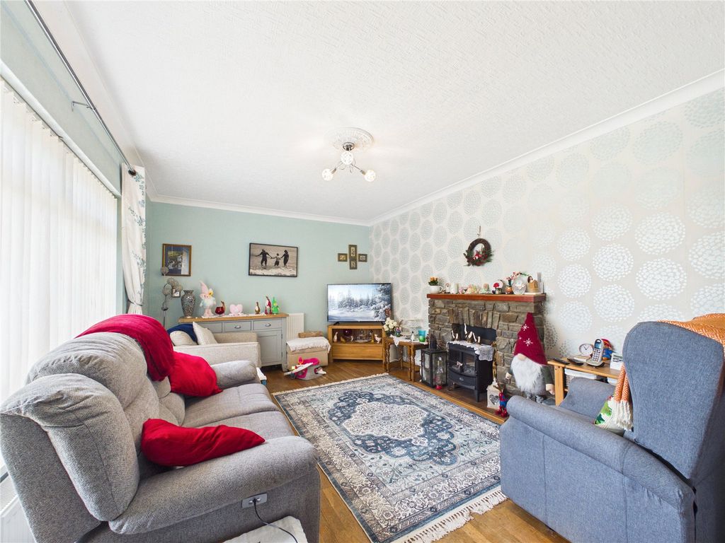 Property photo 3 of 27 Picture No. 06