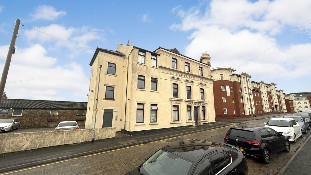 Property photo 1 of 10