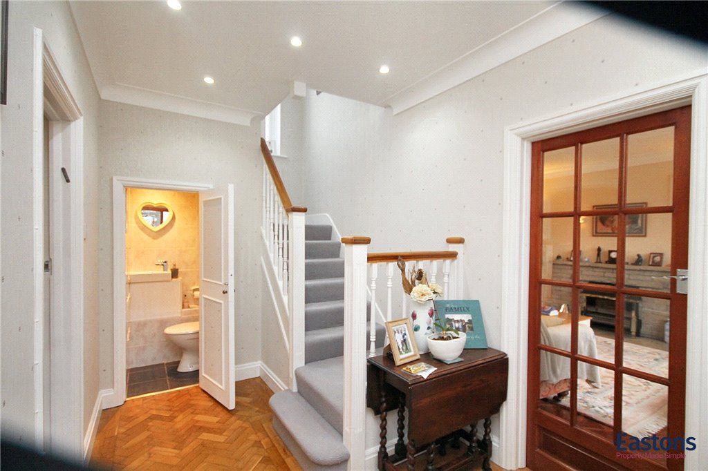 Property photo 3 of 41 Picture No. 10