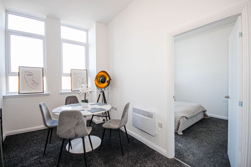 Property photo 2 of 7 Image