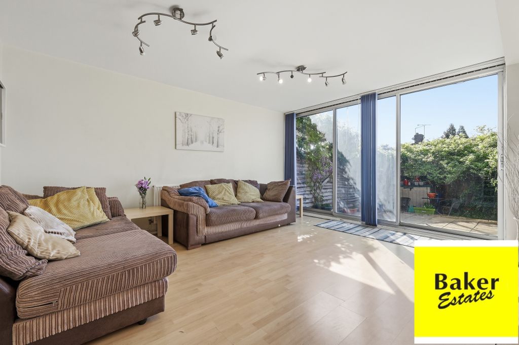 Property photo 3 of 17