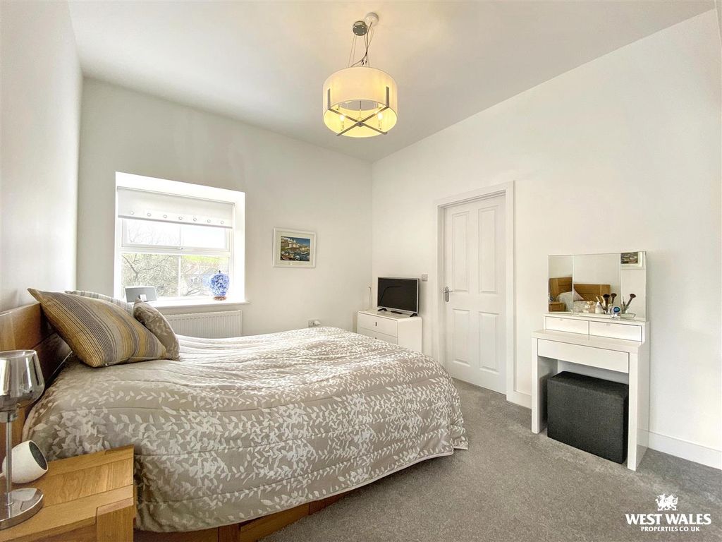 Additional image 11 of 3 bed town house for saleNew Way, Pembroke SA71