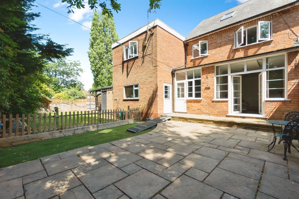 Property photo 2 of 17 Photo