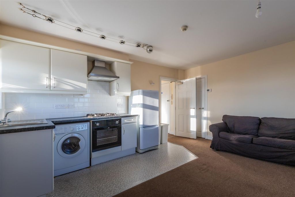 Property photo 2 of 11 75, 5-4.Jpg