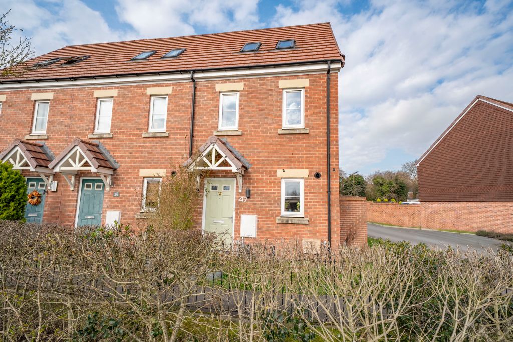 Property photo 1 of 19