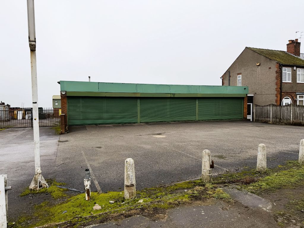 Property photo 1 of 6 Photo 9