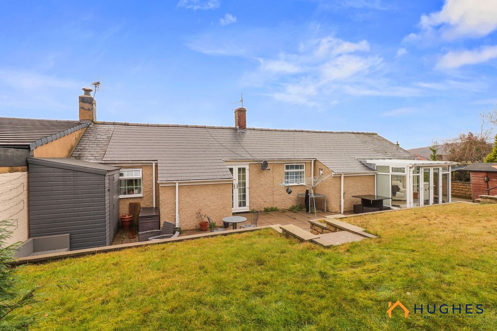 Property photo 3 of 25