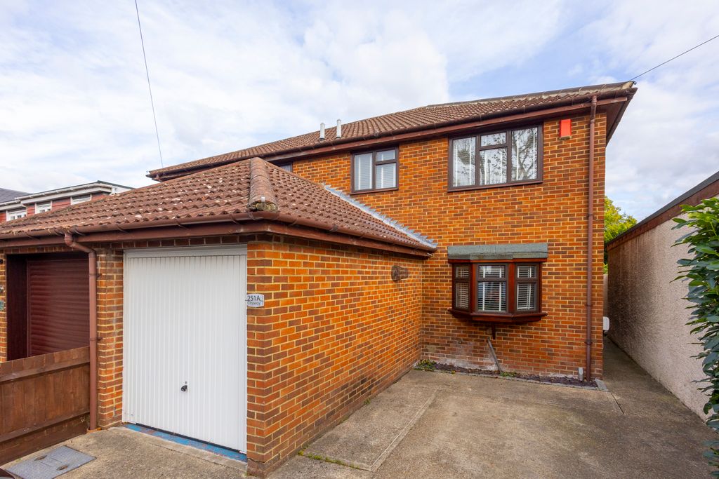 Property photo 1 of 21