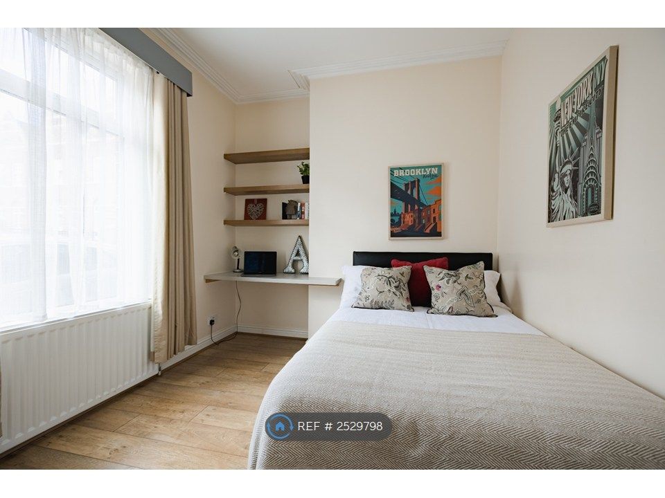 Property photo 3 of 16 Room 1