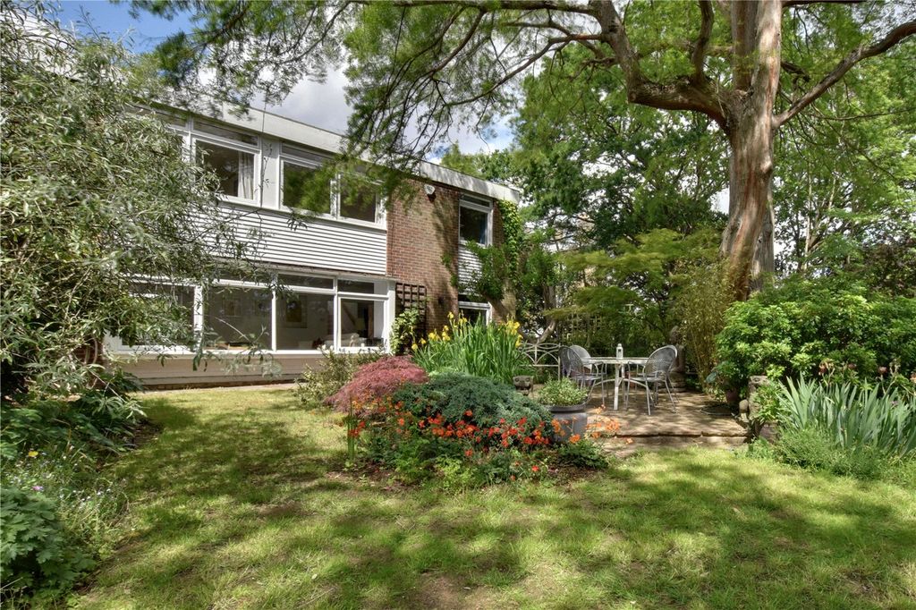 Property photo 2 of 35 Picture No. 69