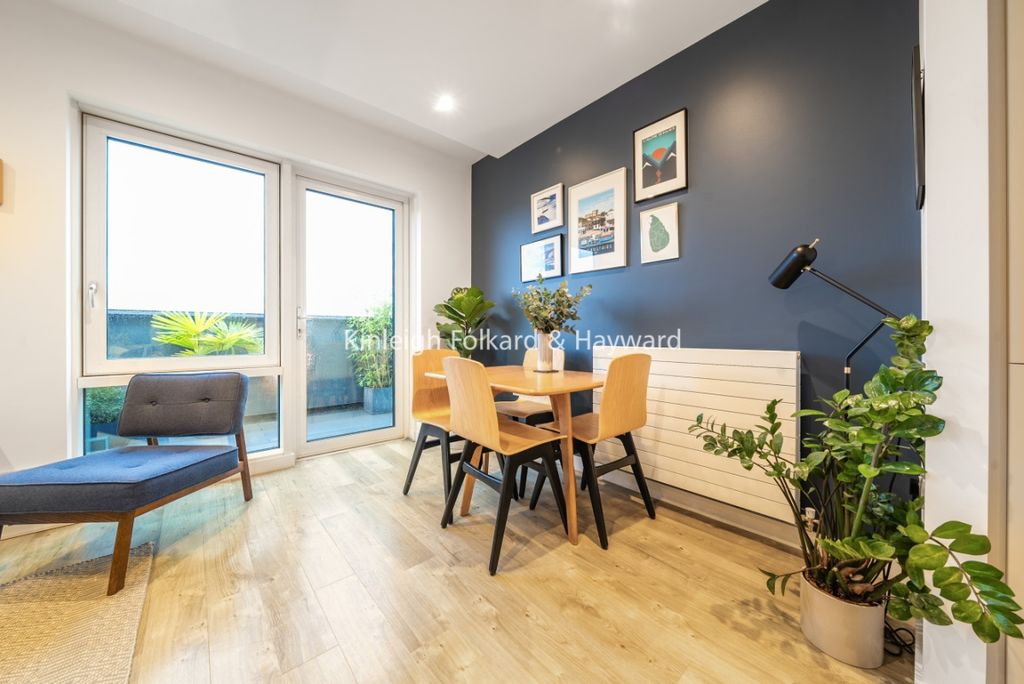 Property photo 1 of 8 Fb8Bb1Db-790A-469E-B